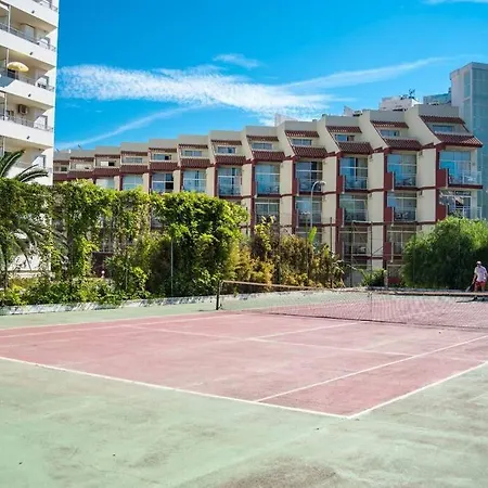 Carihuela Palace